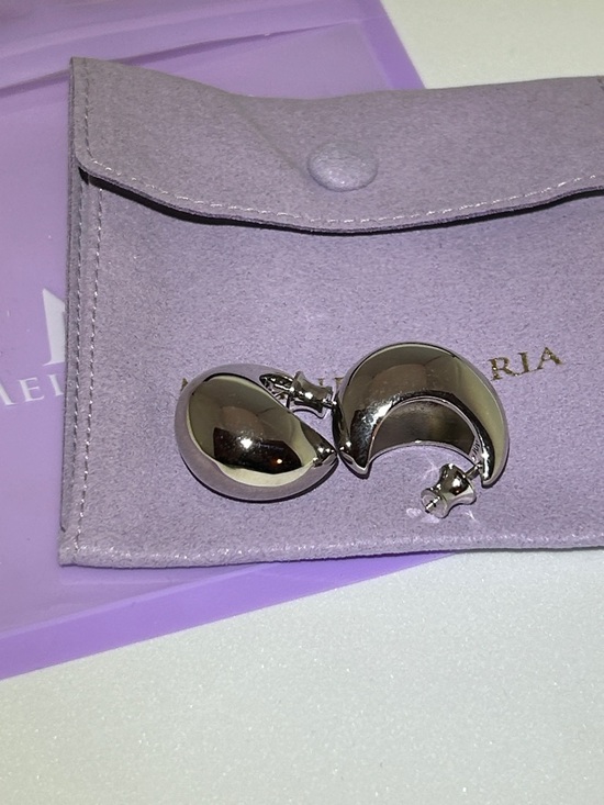 Melinda Maria Jewelry - Melinda Maria She’s So Smooth Teardrop Hoops, NWT, silvertone